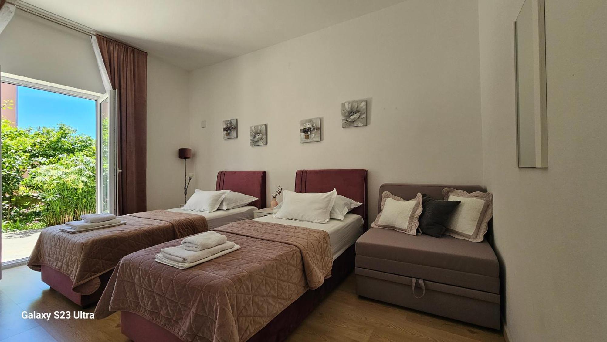 Apartmani Dianna คาชเตลา ภายนอก รูปภาพ