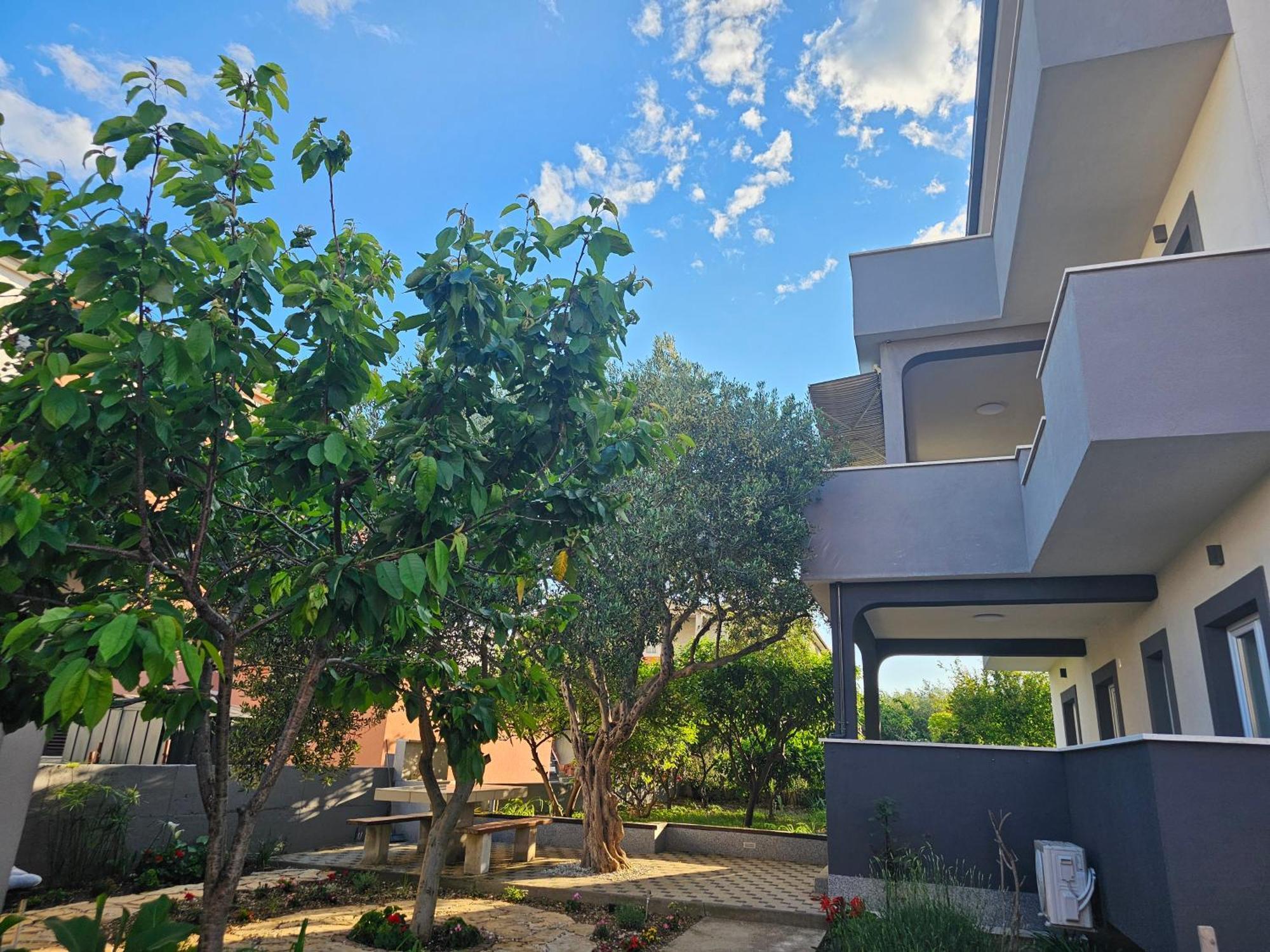 Apartmani Dianna คาชเตลา ภายนอก รูปภาพ